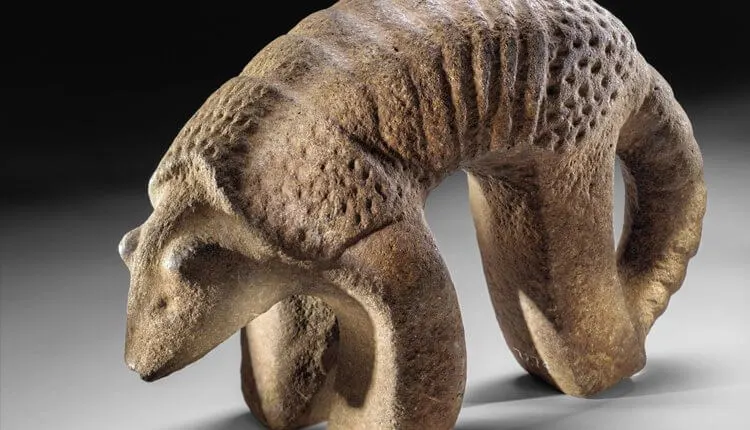 Figura de piedra encontrada en Kaha Kamasa