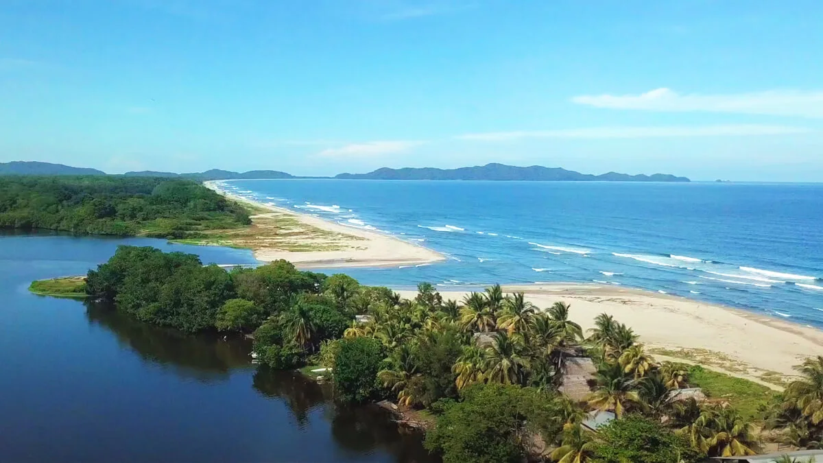 Turismo en el Parque Jeannette Kawas (Punta SAL)