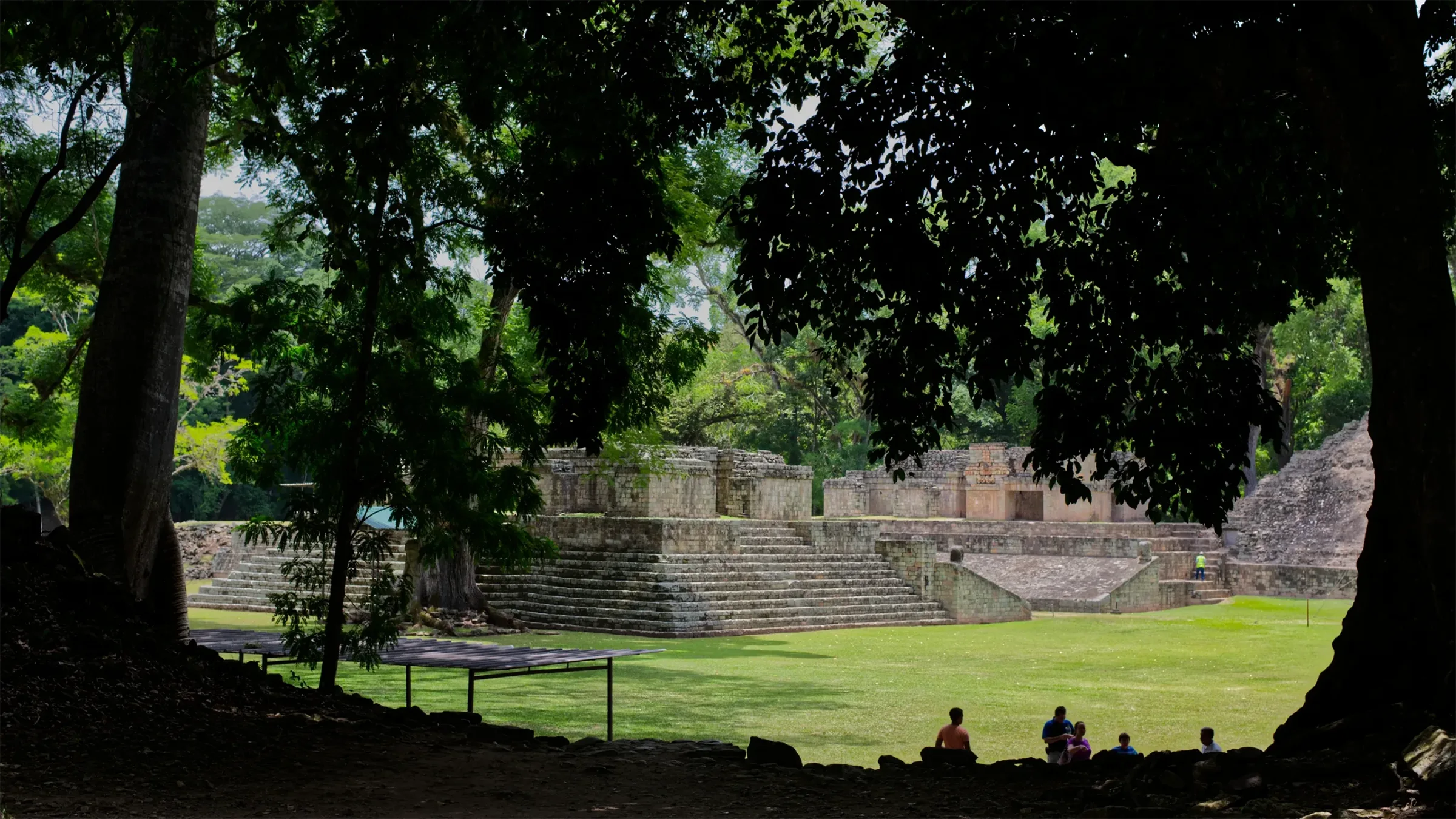 Disfruta de un viaje arqueológico en Copán Ruinas