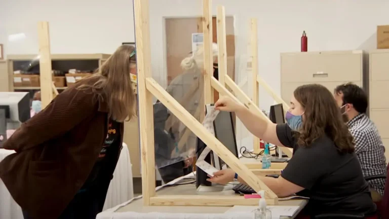 Cientos de demandas se presentan antes del día de las elecciones en Estados Unidos